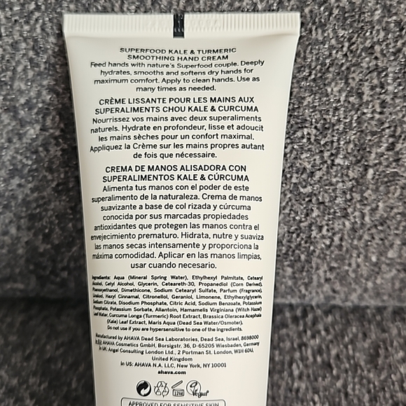 AHAVA Smoothing Hand Cream Superfood Kale & Turmeric - Picture 5 of 6